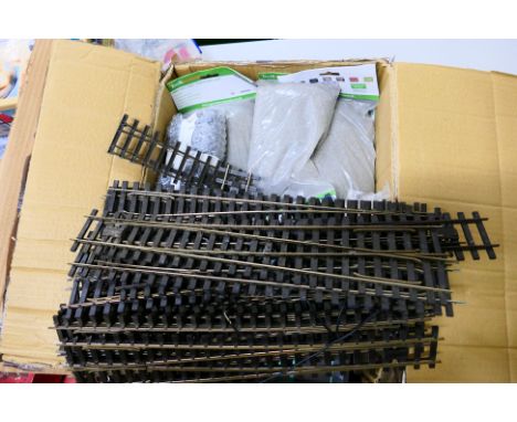 Peco - Bulk Scene - 16 Peco unboxed O gauge points and 2 short straight track sections with a 9kg of Bulkscene 1mm grey rail 
