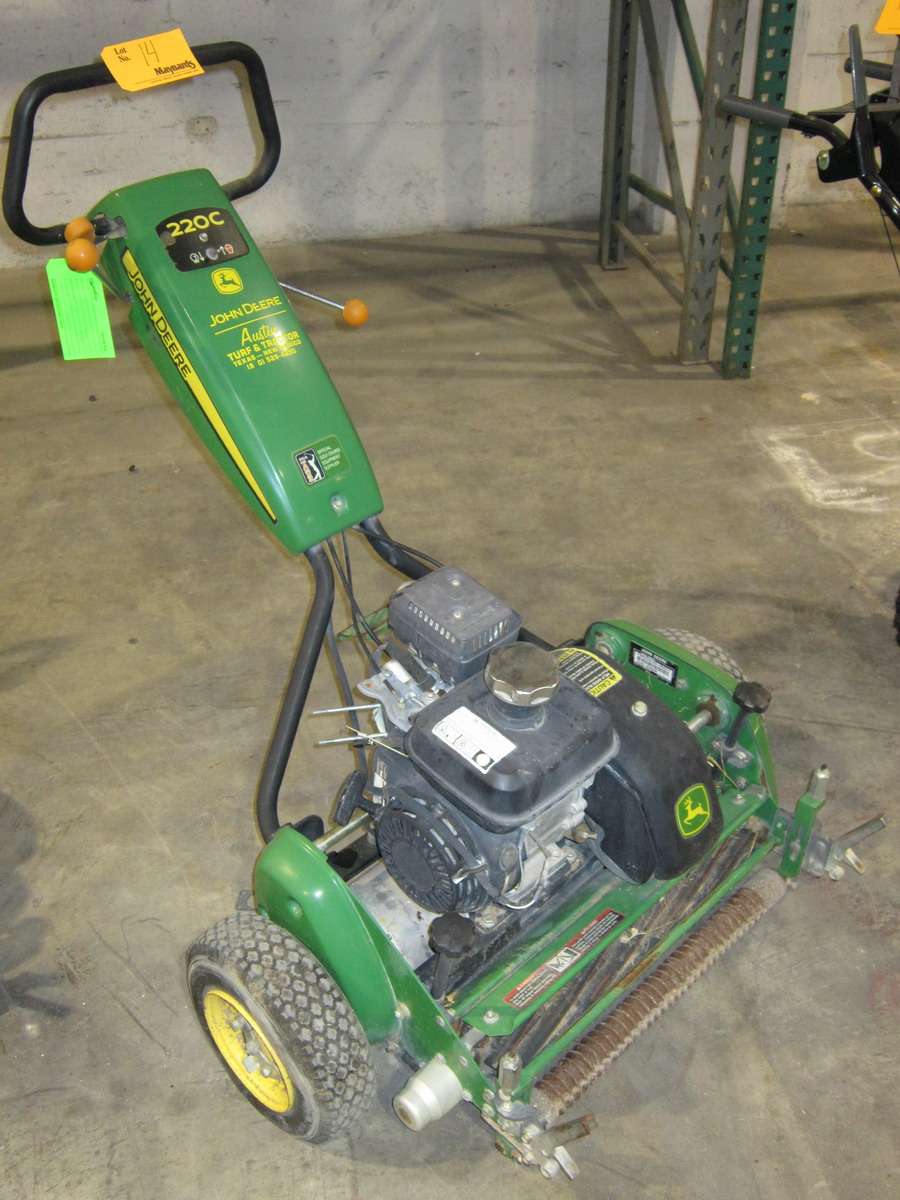 John Deere 220C Mower Walk Behind Greens Mower [Loc: Warehouse ]