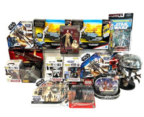 Selection of modern Hasbro Star Wars 3 3/4" figures and collectables including Comic Pack, Jawa Christmas figure set, Funko P