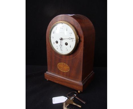 An Edwardian mahogany cased mantel clock inscribed, 'Johnson & Co, Ltd, Derby'