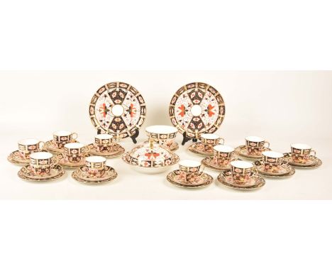 A collection of Royal Crown Derby Japan pattern tea waresTo include tea cups, sugar basin, cake plate, muffin dish and cover,