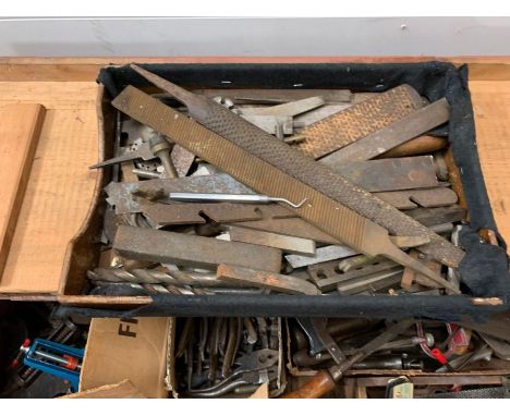 A selection of vintage various tools 