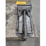 Cardinal 8" Vise