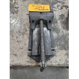 Cardinal 6" Vise