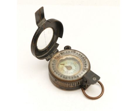 WWII 1941 MKIII military compass, T.G &amp; Co LTD London, patented B116039.