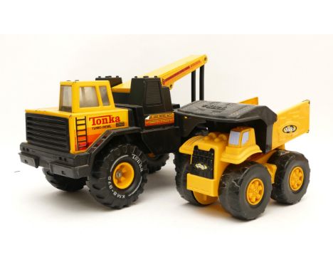 Tonka Toys; A large Tonka toy crane, together with a smaller Tonka tipper truck. (2)