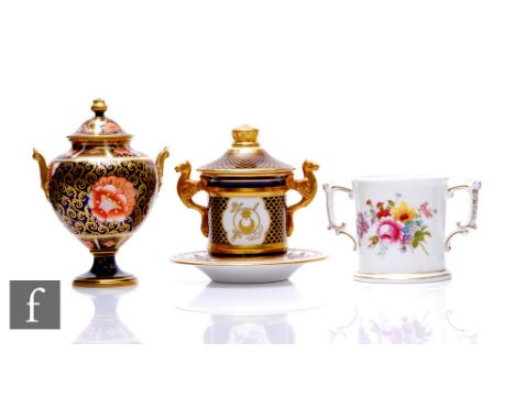 A Royal Crown Derby Imari pedestal vase and cover, of ovoid twin handled form, pattern No.1229, height 14cm, together with a 