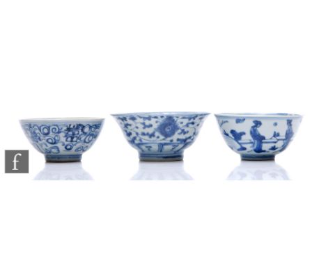 A 19th Century Desaru Chinese shipwreck porcelain bowl of footed flared form with stylised blue floral decoration to the exte