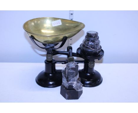 A set of vintage scales &amp; weights 
