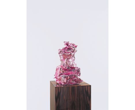 Anselm Reyle (Tübingen 1970 – lebt in Berlin). Ohne Titel. 2007Bronze, Chromoptik, Patina, Sockel mit Makassarholzfurnier.  5