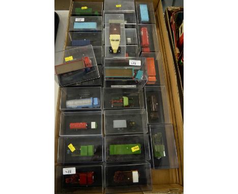 Selection of die-cast model vehicles, including trucks, trailers and military vehicles, by makers including Oxford Diecast an