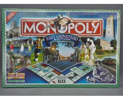 Monopoly Star Lot - a very exclusive 18 carat gold  (NOT plated) edition of the East Grinstead Monopoly boxed board game, sea