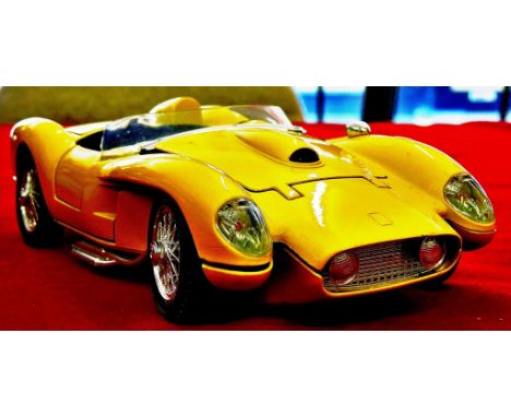 Lovely Accurate Model in Metal/Plastic of 1957 Yellow Testa Rossa Car.