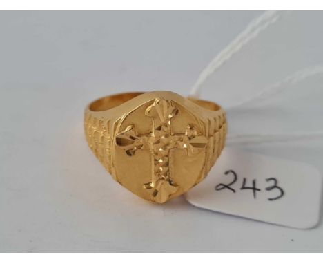 A GENTS SIGNET RING WITH CROSS INSIGNIA 22ct gold size U      7.7 gms