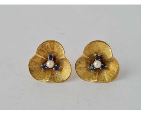 A PAIR OF SAPPHIRE AND PEARL FLORAL EARRINGS 18CT GOLD    6 GMS