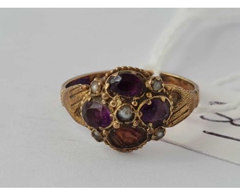 A antique pearl and garnet ring 12ct gold size J    