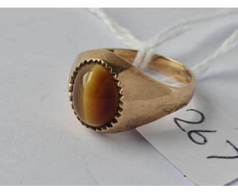 A tigers eye signet ring 9ct size M 3g