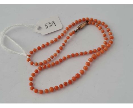 A pretty coral and pearl necklace 13 inch