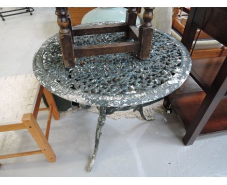 A modern painted cast garden tableCR -  72 cm diameter