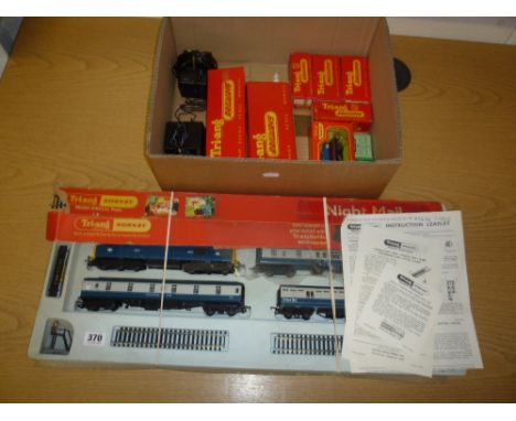 A PART BOXED TRI-ANG HORNBY OO GAUGE 'NIGHT MAIL' TRAIN SET, No.RS604, comprising Class 37 locomotive No.D6830, B.R. blue liv