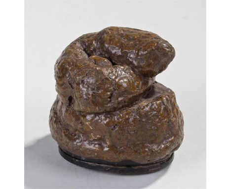 Victorian novelty animal droppings snuff box, of naturalistic form, the base with a hinged reeded lid, 6cm high