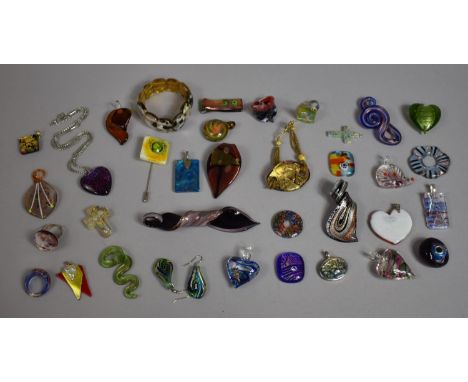 A Collection of Costume Jewellery 