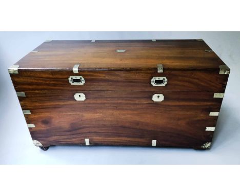 TRUNK, 19th century Chinese export camphorwood and brass bound of large size with rising lid, tray interior and carrying hand