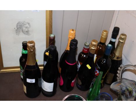 A quantity of various Champagne, Prosecco wine etc.