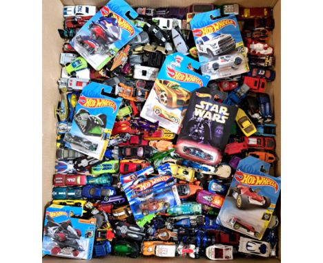 Hot Wheels (Mattel) a large quantity of mainly unboxed modern issue models along with 8x Carded models to include Carded'15 F