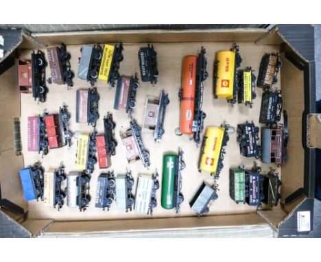 A Collection of Model Railway Wagons to include Hornby, Lima and Tri-ang exmaples, Texaco Milford Haven, Shell Tankers, BP Ta