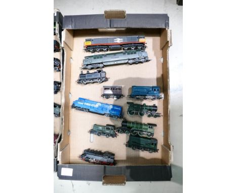 A Collection of Model Railway Locomotives and Wagons to include Bachmann 3091 Conrail, lima western pioneer d1003, Hornby 850