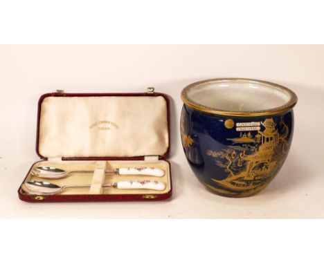 Carltonware Pagoda Design Planter &amp; Boxed Crown Derby Posy design Salad Spoon Set, tallest 16cm(2) 