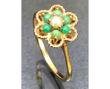 Daisy style 9ct Gold ring set with precious stones size 'N'