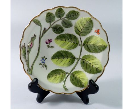 A Royal Worcester Blind Earl pattern dish, 15cm diameter 