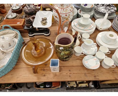 A SMALL COLLECTION OF GISELA GRAHAM CHINA WARES TOGETHER WITH A LARGE GERMAN VASE VILLEROY AND BOCH PART DINNER SERVICES, A S