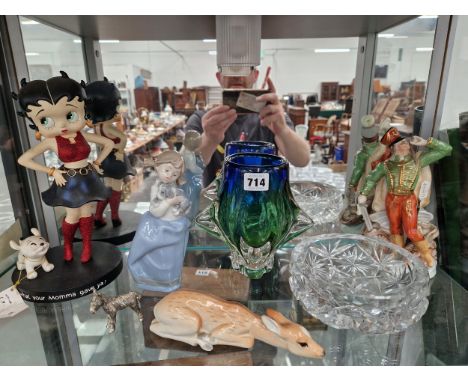 A BETTY BOOP, NAO AND OTHER FIGURES TOGETHER WITH GLASS WARE