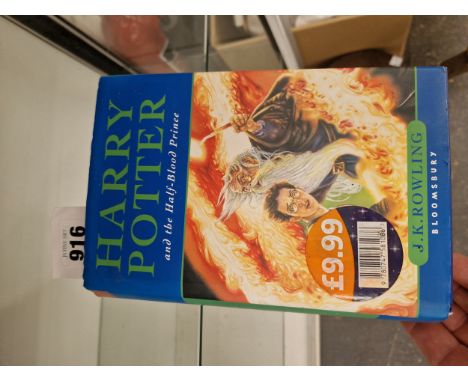 HARRY AND THE HALF BLOOD PRINCE FIRST EDITION 2005.