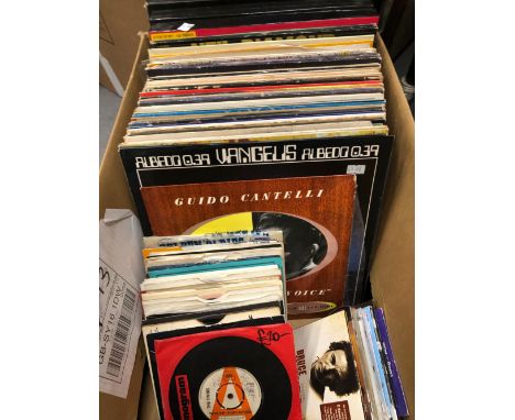 POP/ROCK/CLASSICAL; APPROX. 43 ALBUMS + 3 BOX SETS &amp; 25 SINGLES INCLUDING - BOB DYLAN, DONOVAN, OTIS REDDING ETC. 3X ELVI