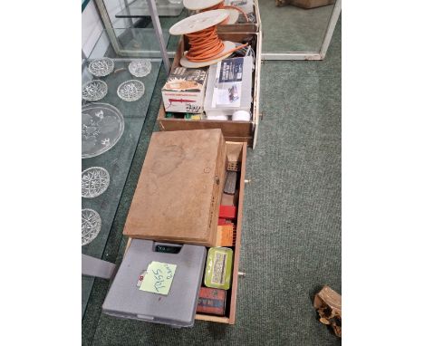 A BOX OF VINTAGE AND OTHER TOOLS, DRILLS, AND ELECTRICALS ETC.