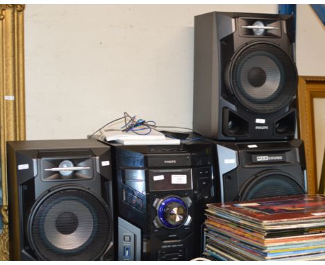PHILLIPS HIFI SYSTEM WITH TWIN SPEAKERS AND MAX SOUND SPEAKER AND REMOTE     