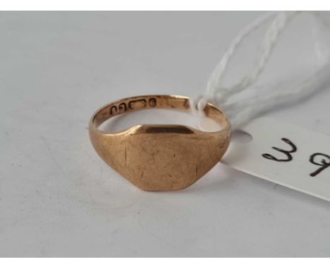 A small 9ct signet ring 1.5g