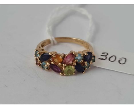 Attractive multi stone ring Size m 3.3gms