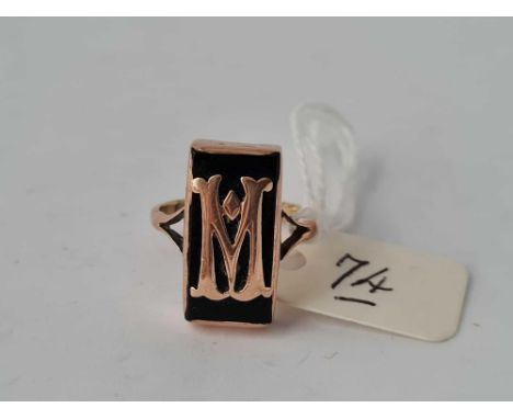 Victorian Initial ‘M’ 9ct onyx ring size L 3.4g inc