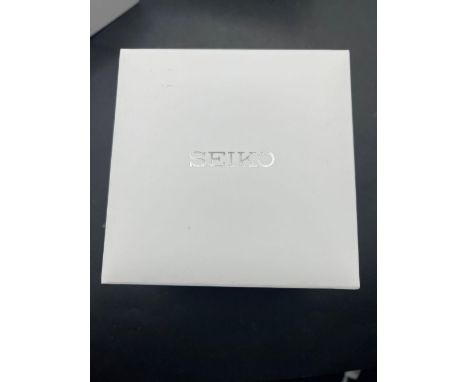 SEIKO Titanium Gents wrist watch in inner and outer box