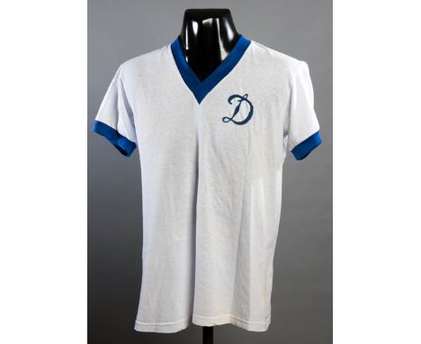 Moscow Dynamo No.3 jersey from the match v New York Cosmos at the Hofstra Stadium 30th August 1972,short-sleevedThe Russian v