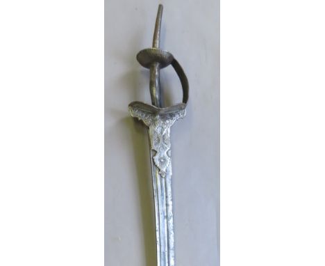 [AP] AN INDIAN SWORD (KHANDA), 18TH CENTURYwith European broad curved blade double-edged towards the point, formed with a pai
