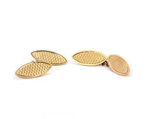 A pair of Chester hallmarked 9ct rose gold cufflinks with engine turned detail.&nbsp;Approx. 6.2gr.