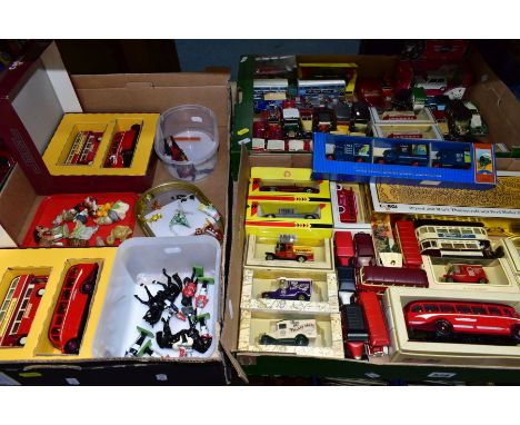 A QUANTITY OF BOXED AND UNBOXED MODERN DIECAST VEHICLES, to include boxed 2 x Corgi Classics Barton Transport set, No.D41/1 a