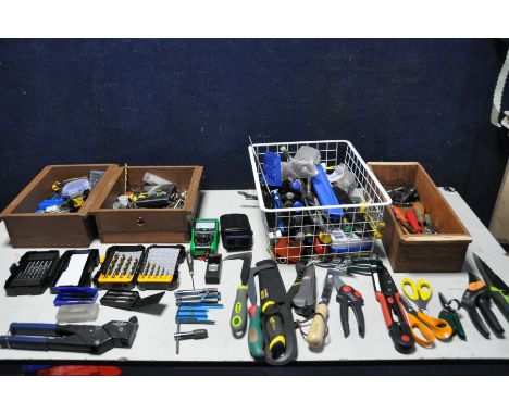 A COLLECTION OF TOOLS to include a tray of screwdriver bits, tray of drill bits a tray of hand tools including screwdrivers, 