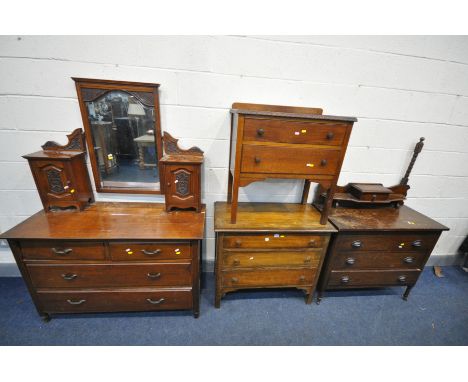 A QUANTITY OF OAK BEDROOM FURNITURE to include a chest of three long drawers, width 89cm x depth 45cm x height 78cm, dressing